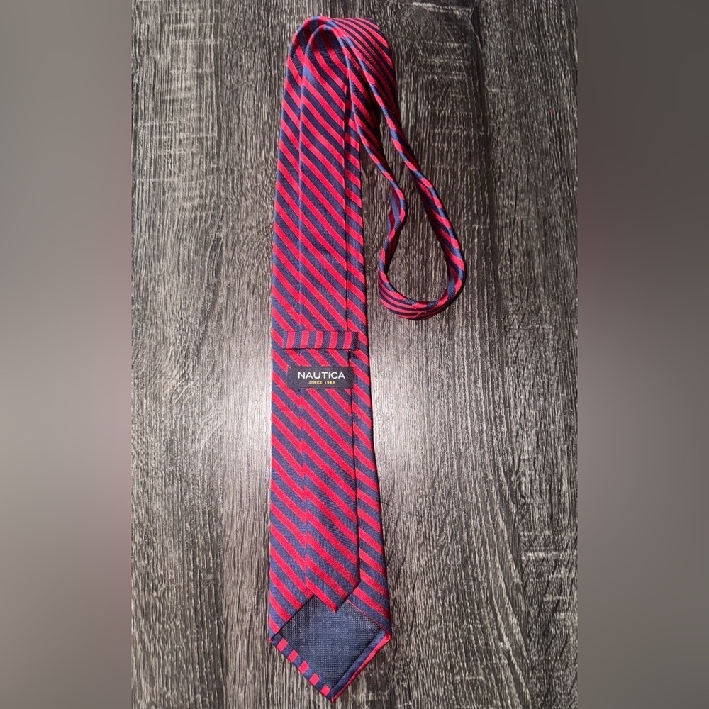 Nautica Men's Red & Blue Stripped Classic Silk Tie - Picture 3 of 6